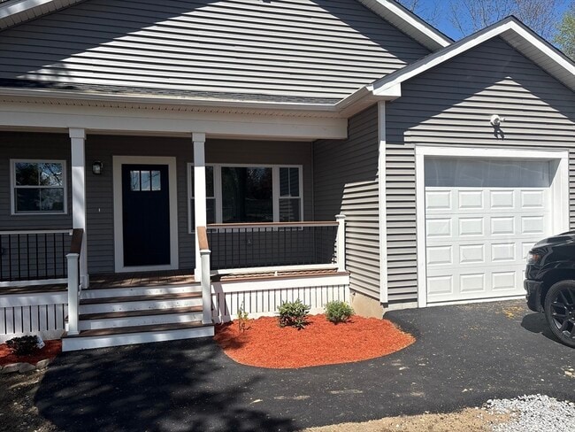 Building Photo - 60 Osgood Ave