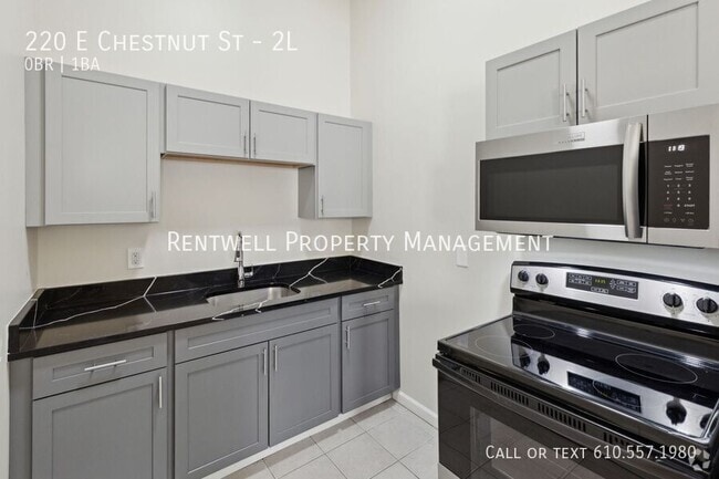 Building Photo - 220 E Chestnut St Unit 2L Rental