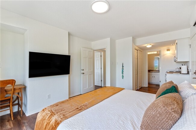 Photo - 14813 Dutchmans Dr