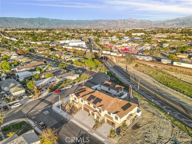 Photo - 904 S Hert St