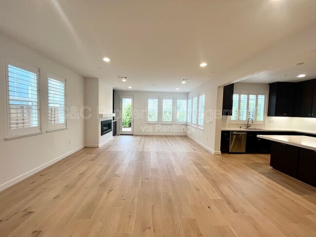 Photo - 2607 3rd Ave