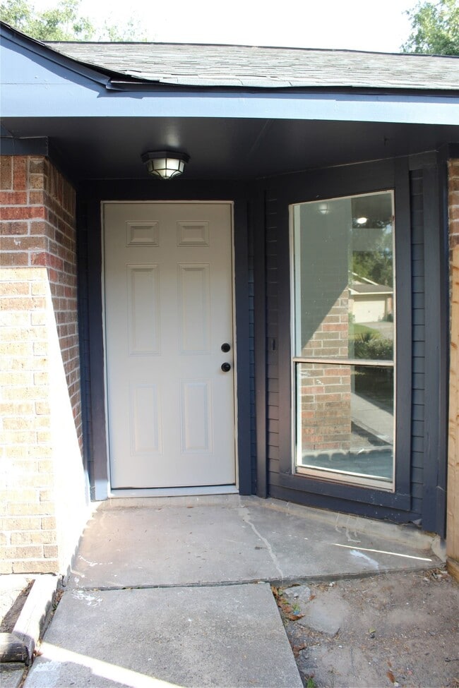 Photo - 9211 Golden Meadow Dr