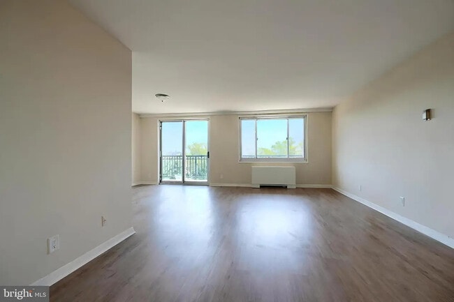 Photo - 1900 Lyttonsville Rd Unit 1212