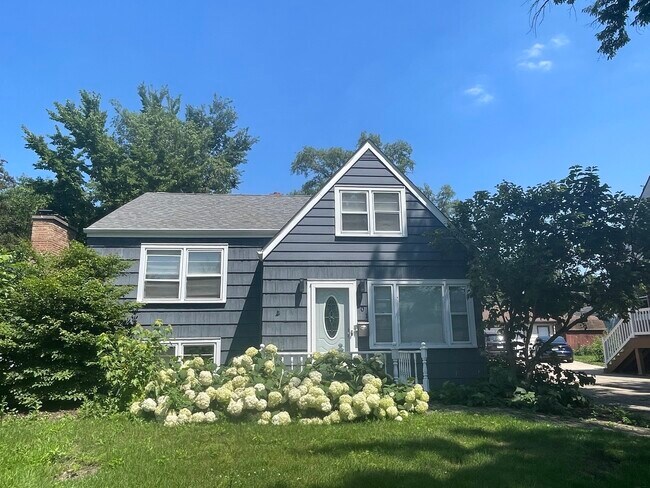 Photo - 801 Fairfield Ave