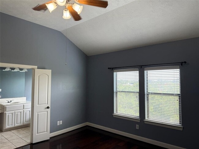 Photo - 1711 Stacy Crest Condo