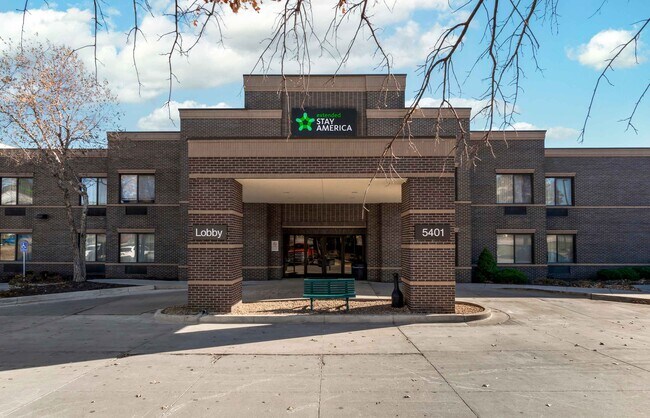 Furnished Studio-Kansas City - Overland Park - Nall Ave
