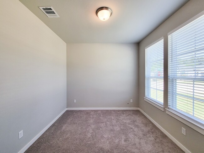 Photo - 2905 Terrace Grove Dr