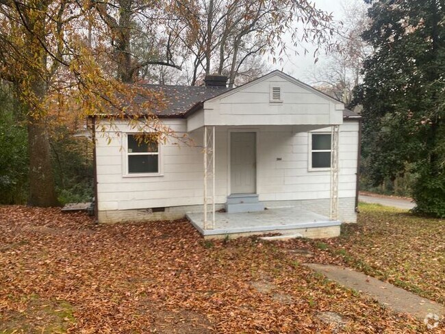 Building Photo - 304 Pine Needle Road Rental