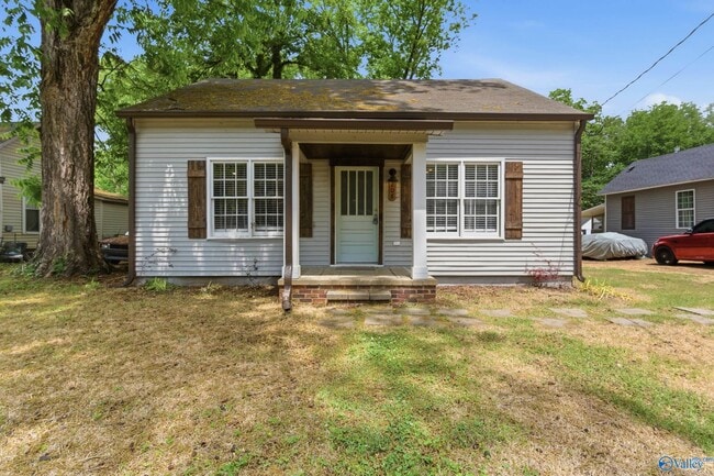 Building Photo - 208 Beirne Ave NW