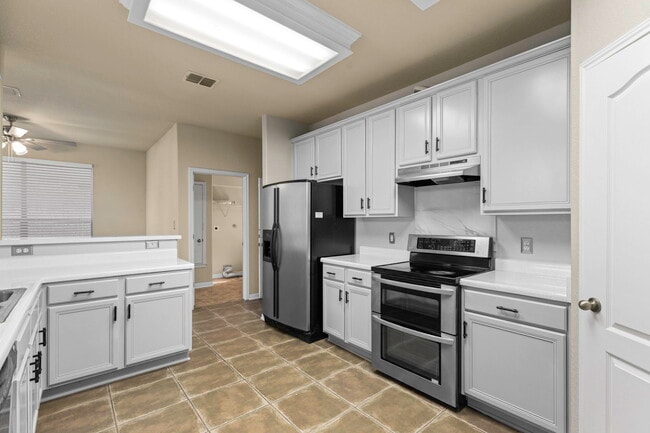 Photo - 419 Coyanosa Falls