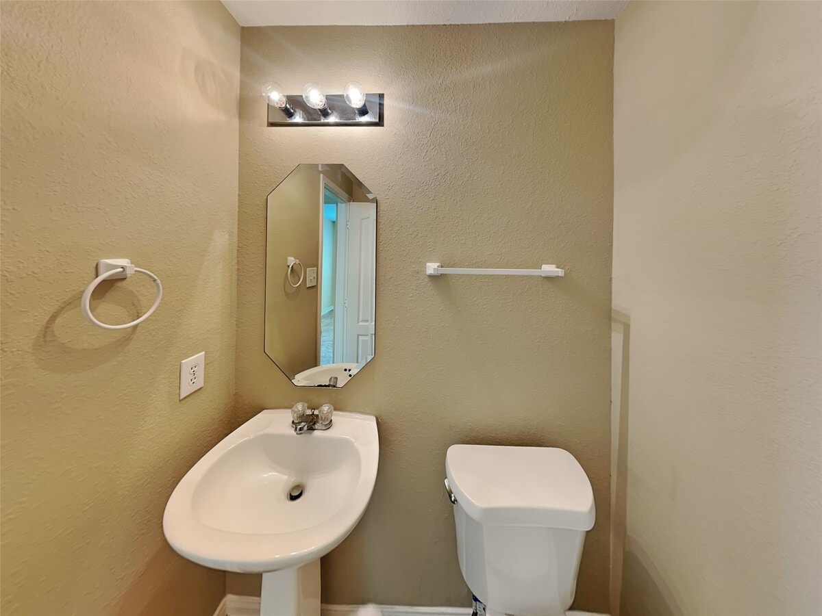 Photo - 18107 Quiet Ridge Ln