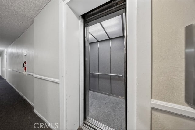 Photo - 1339 N Columbus Ave Unit 102