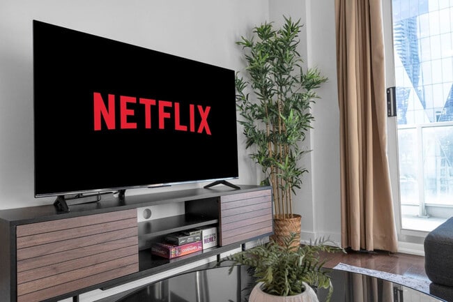 Building Photo - 18 Yonge St