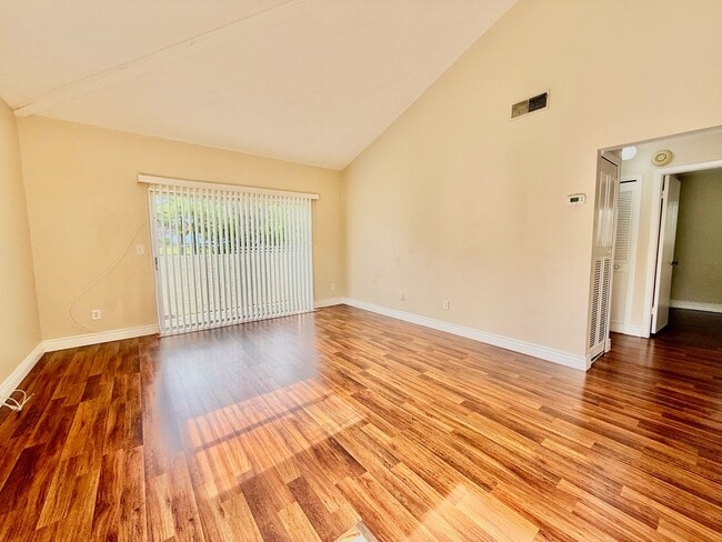 Photo - 2931 Bough Ave