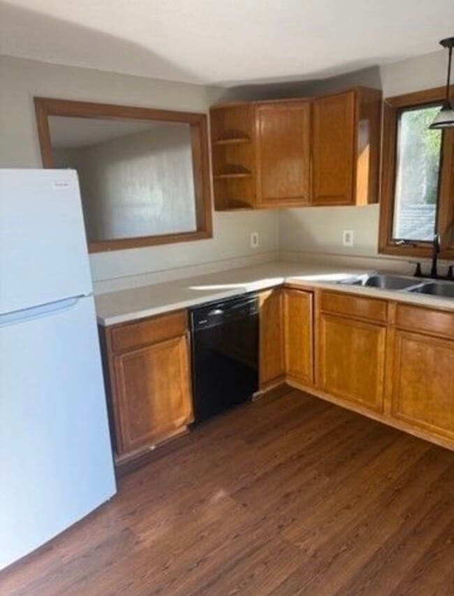 Photo - 61 Glenmore St