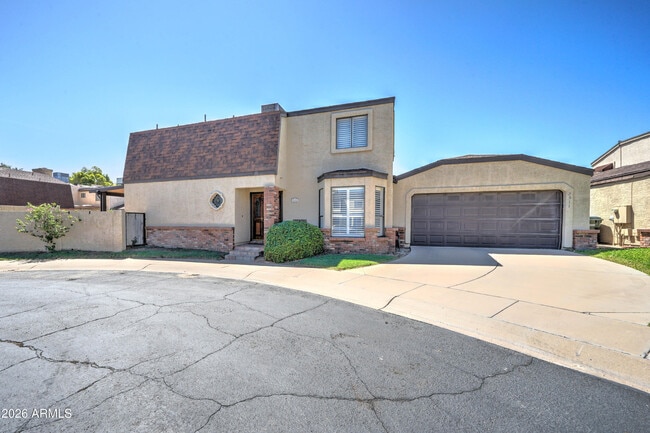 Photo - 2511 E Shaw Butte Dr