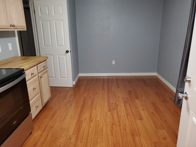 Photo - 6748 Knightsbridge Dr