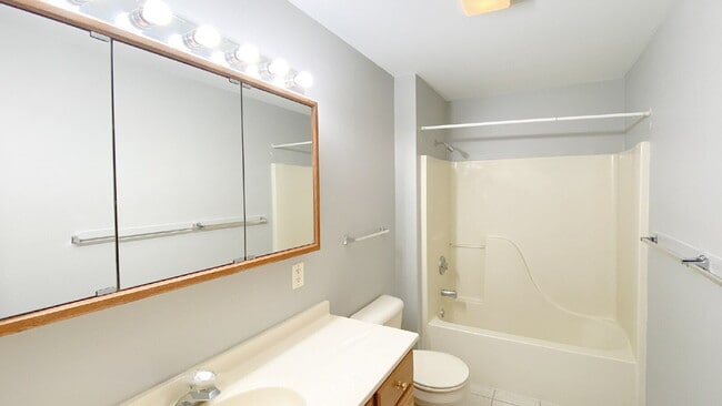 Photo - 1429 Adams St