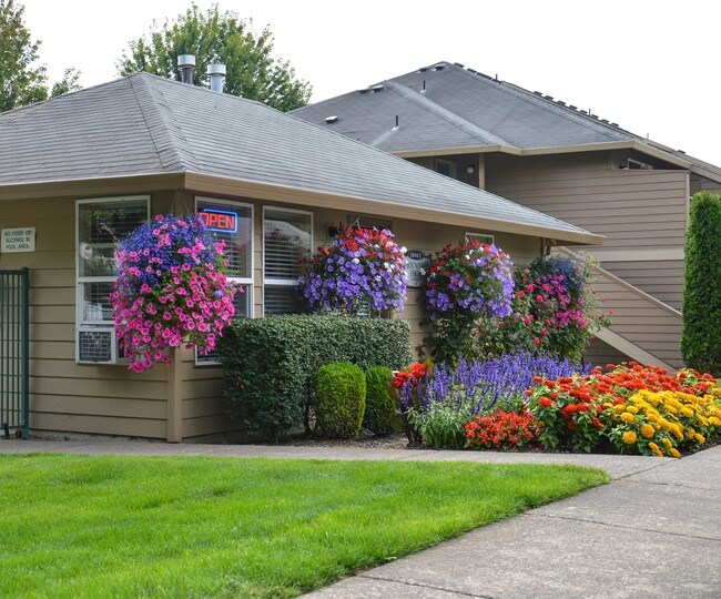 Mountain High Apartments Gresham, OR