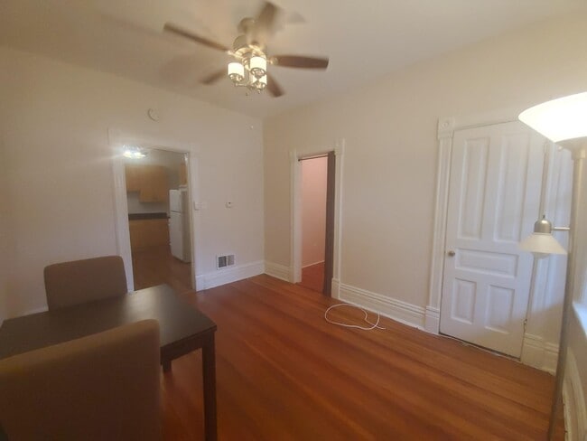 Photo - 1623 N Hermitage Ave Unit BR