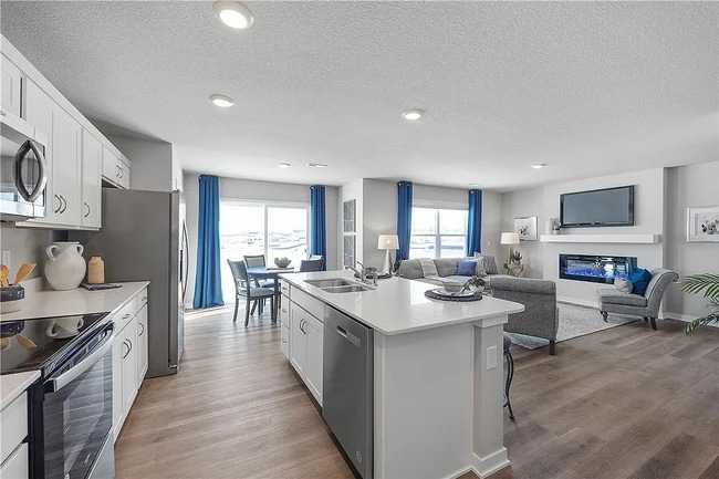 Photo - 305 Juniper Dr