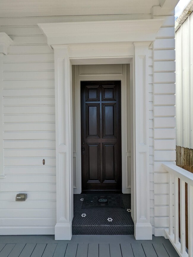 Photo - 722 E 29th St