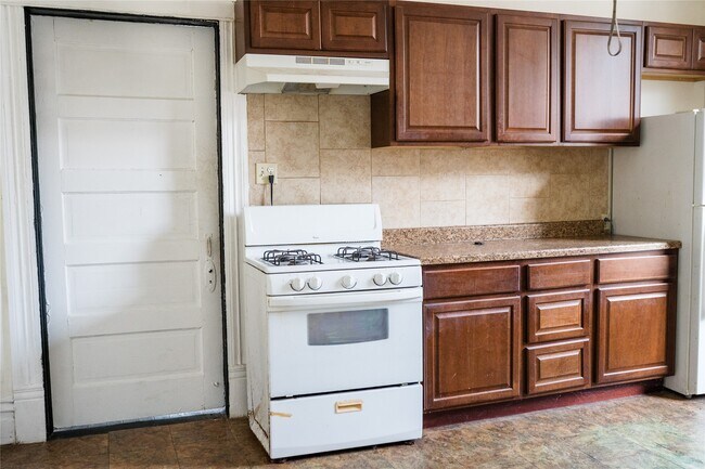 Photo - 1414 Campbell St