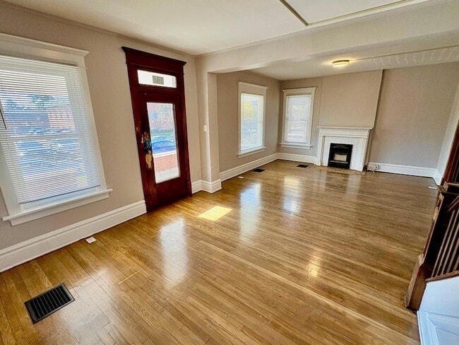 Photo - 356 E 20th Ave