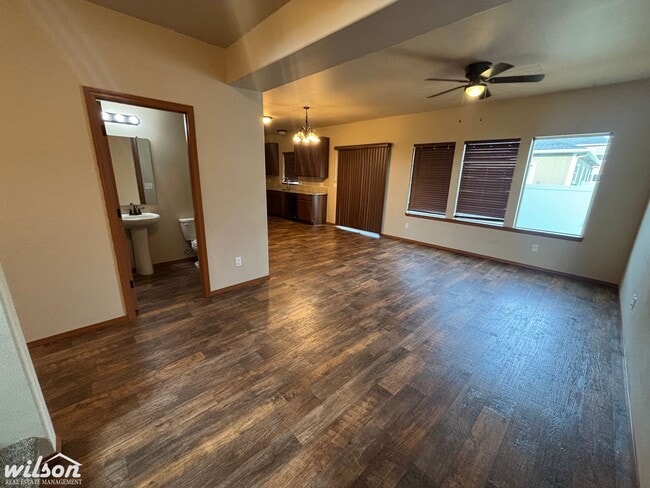 Photo - 710 N 29th Ave Unidad 2
