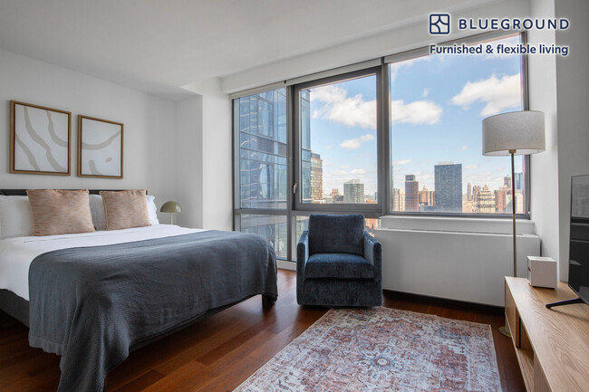 Building Photo - 435 W 31st St Rental