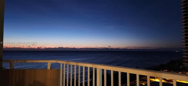 Photo - 1950 S Ocean Dr Unidad 9L