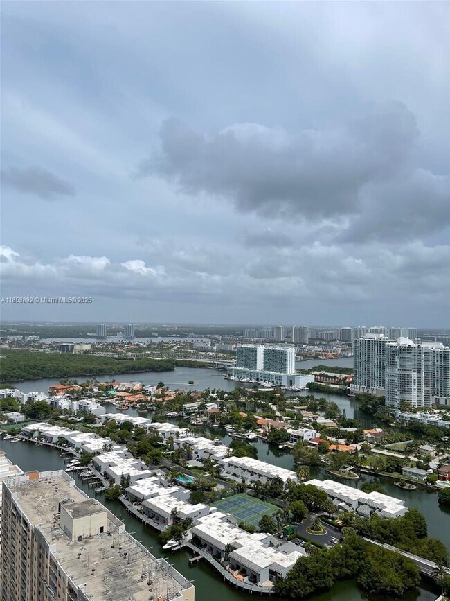 Photo - 15901 Collins Ave Unidad 3405