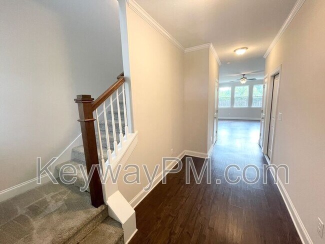 Photo - 1206 Cobblefield Dr