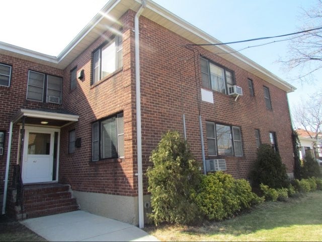62 Tulip Avenue - 62 Tulip Avenue