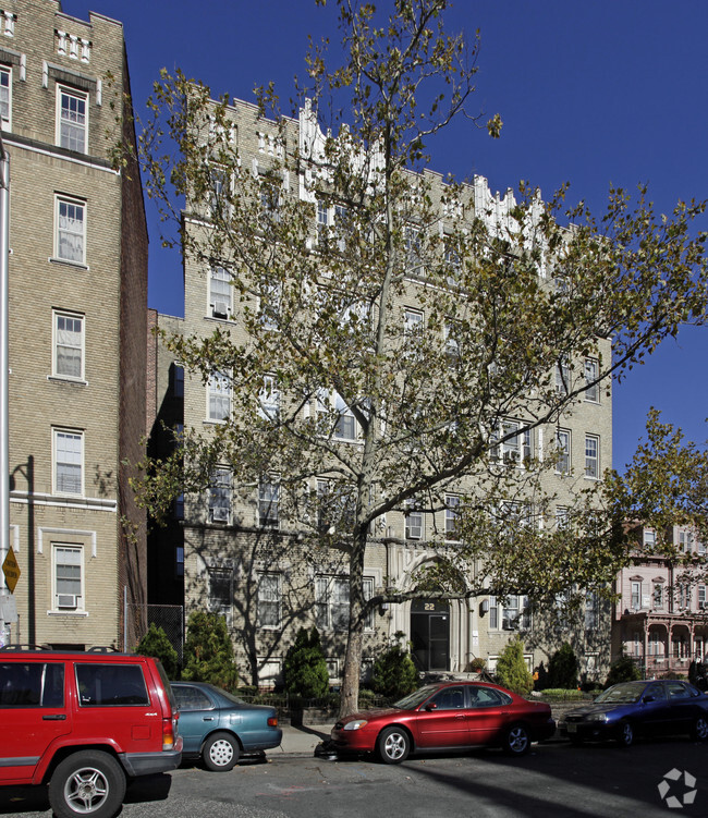 Building Photo - 22 Duncan Avenue Apts