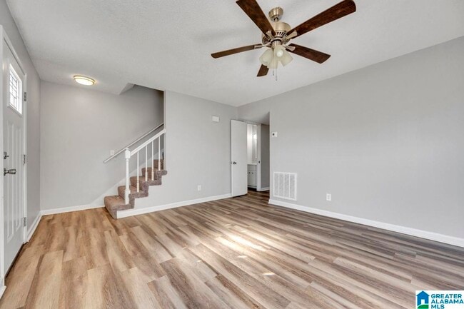 Photo - 5530 St James St