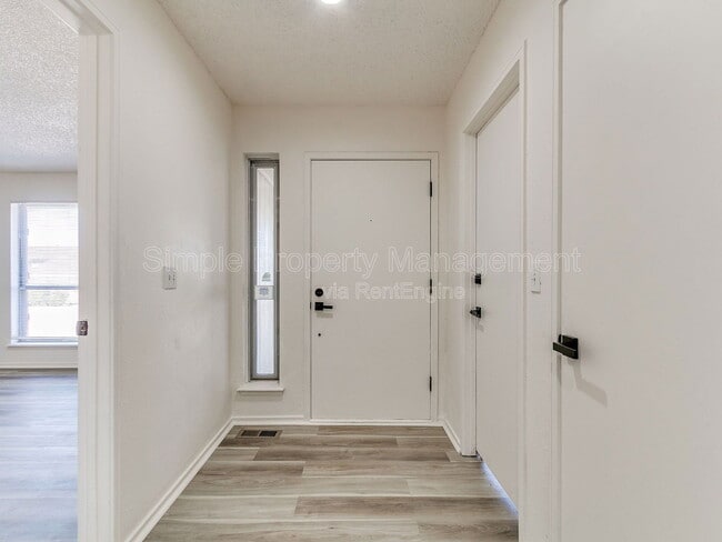 Photo - 6628 Laurel Dr