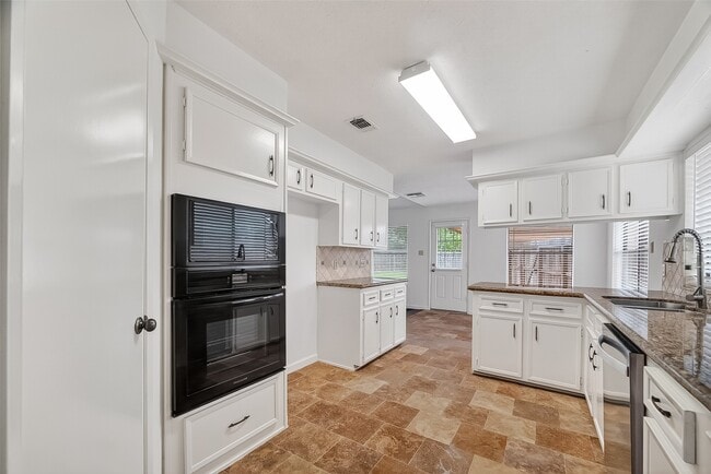 Photo - 10031 Sagemill Dr