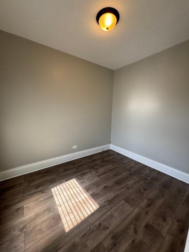 Photo - 5410 W Wrightwood Ave Unit Wrightwood  #2