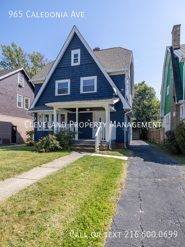 Photo - 965 Caledonia Ave