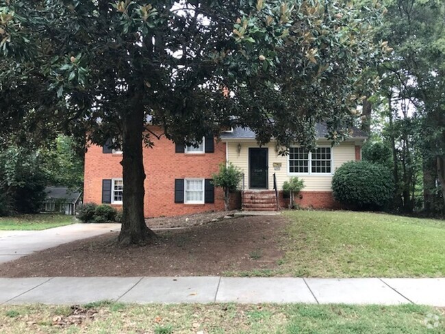 Building Photo - Split level 4 bedroom in Madison Park Rental