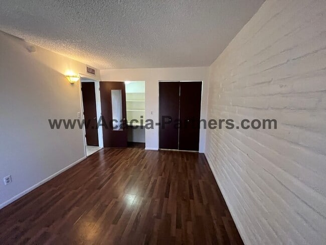 Photo - 2BD 2BA Duplex in Sam Hughes