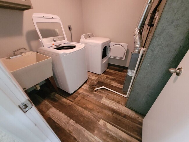 Photo - 1114-1116 East McKinley Avenue Unit 1114 East McKinley Avenue