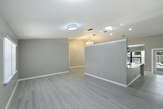 Photo - 13442 Northumberland Cir