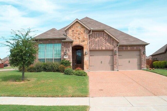 Photo - 739 Cedar Elm Trail