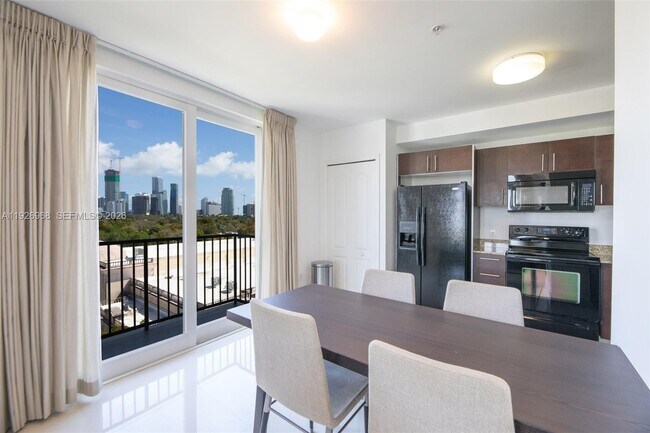 Photo - 2701 SW 3rd Ave Unit 703