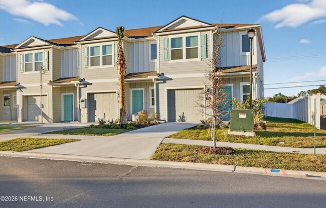 Photo - 1460 Jeremiah St