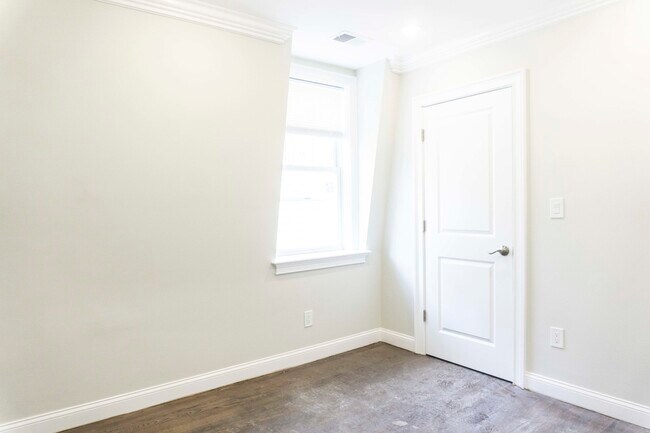 Photo - 36 Monmouth St Unit 3