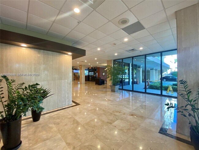 Photo - 400 Kings Point Dr Unit 811