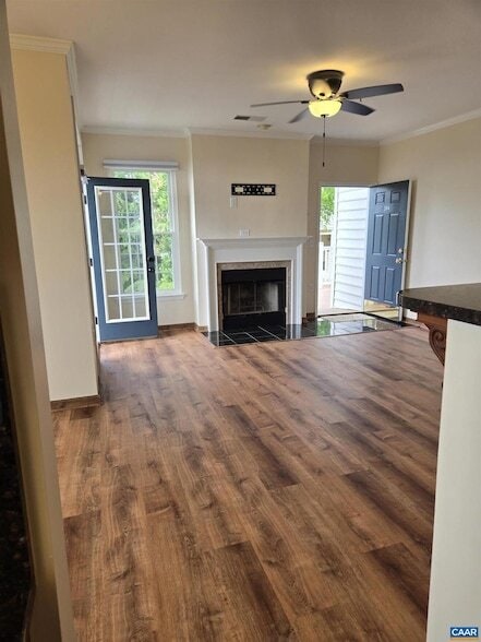 Photo - 1055 Weybridge Ct Unit 204